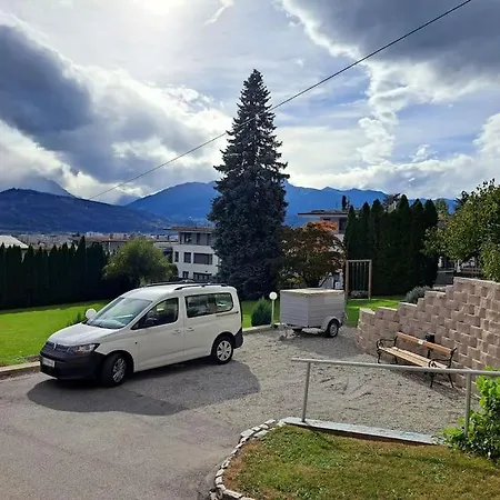 Sonnige Und Ruhige In - Stadtrand *