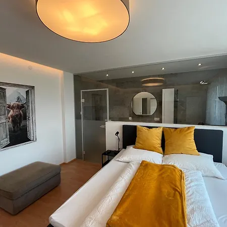 Sonnige Und Ruhige In - Stadtrand Appartement